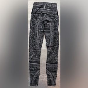 Lululemon Wunder Under High Rise (Nulux) 28” Size 4